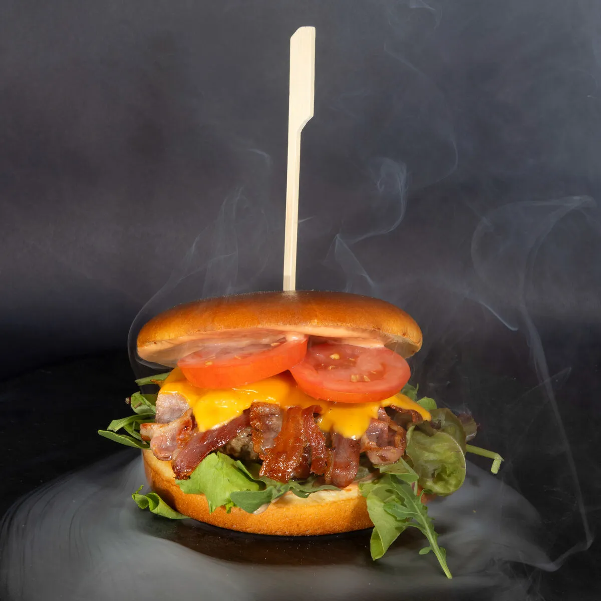 Hausgemachter Burger im Aquarella Bistro Buxtehude