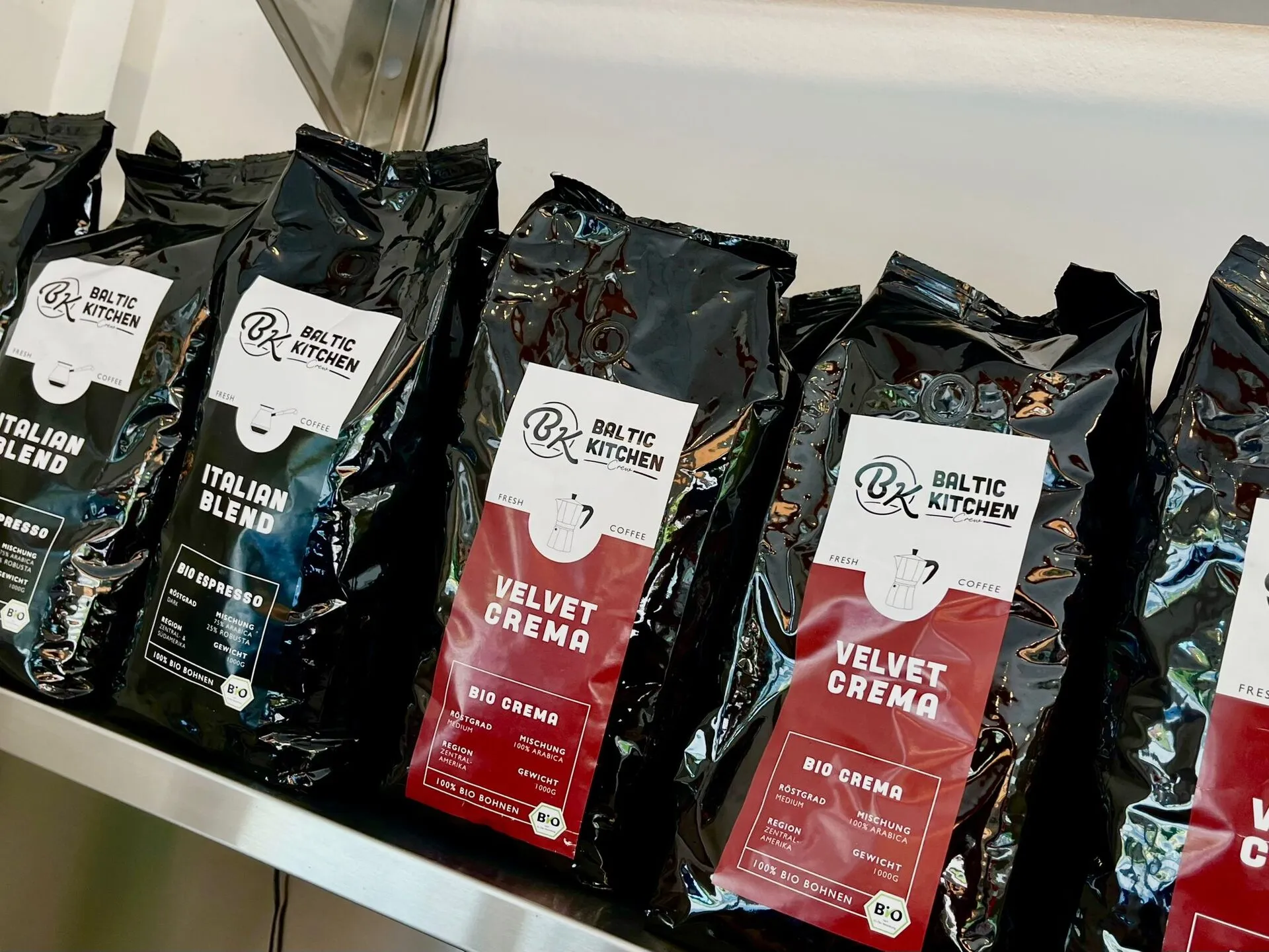 Bio-Kaffee und Kuchen im Aquarella Bistro Buxtehude