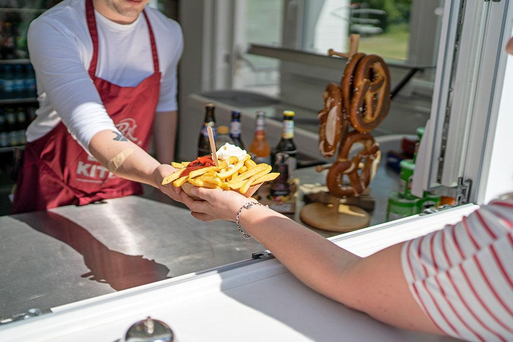 Baltic Kitchen Crew - Freibad Gastronomie - Pommes